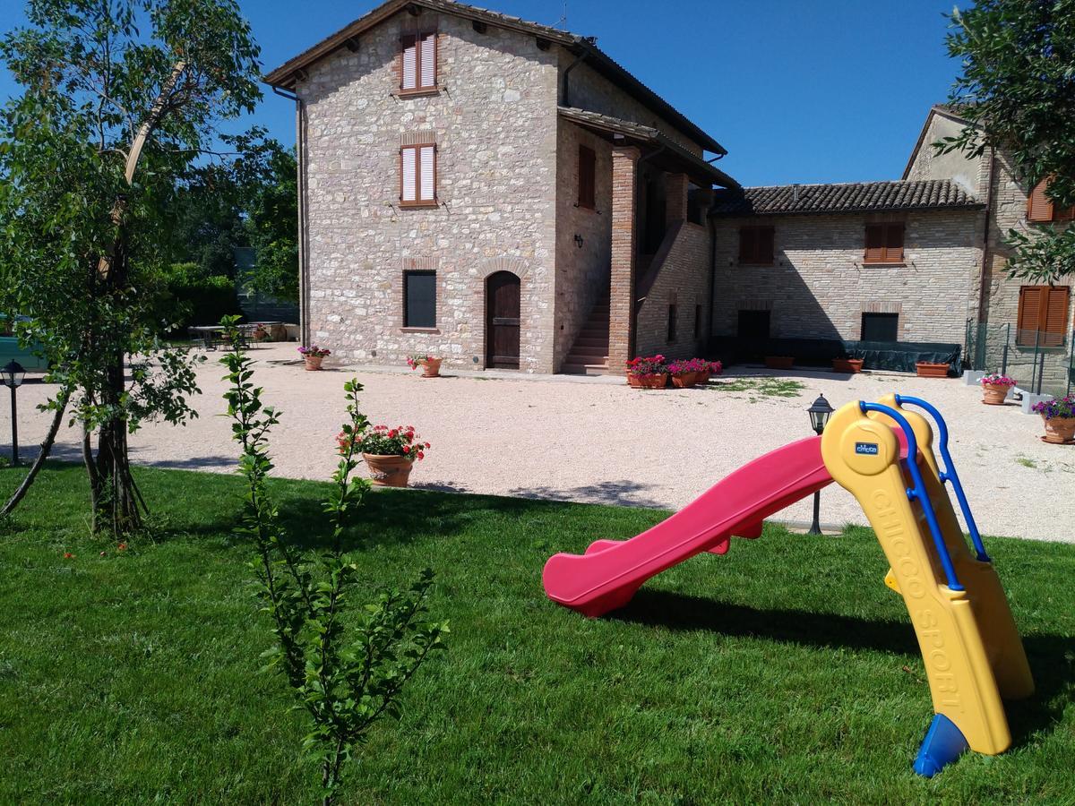 Agriturismo"Il Sagrato Di Assisi" Appartamenti,Camere Экстерьер фото