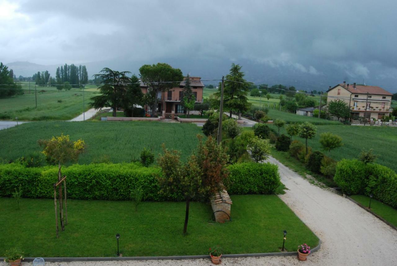 Agriturismo"Il Sagrato Di Assisi" Appartamenti,Camere Экстерьер фото